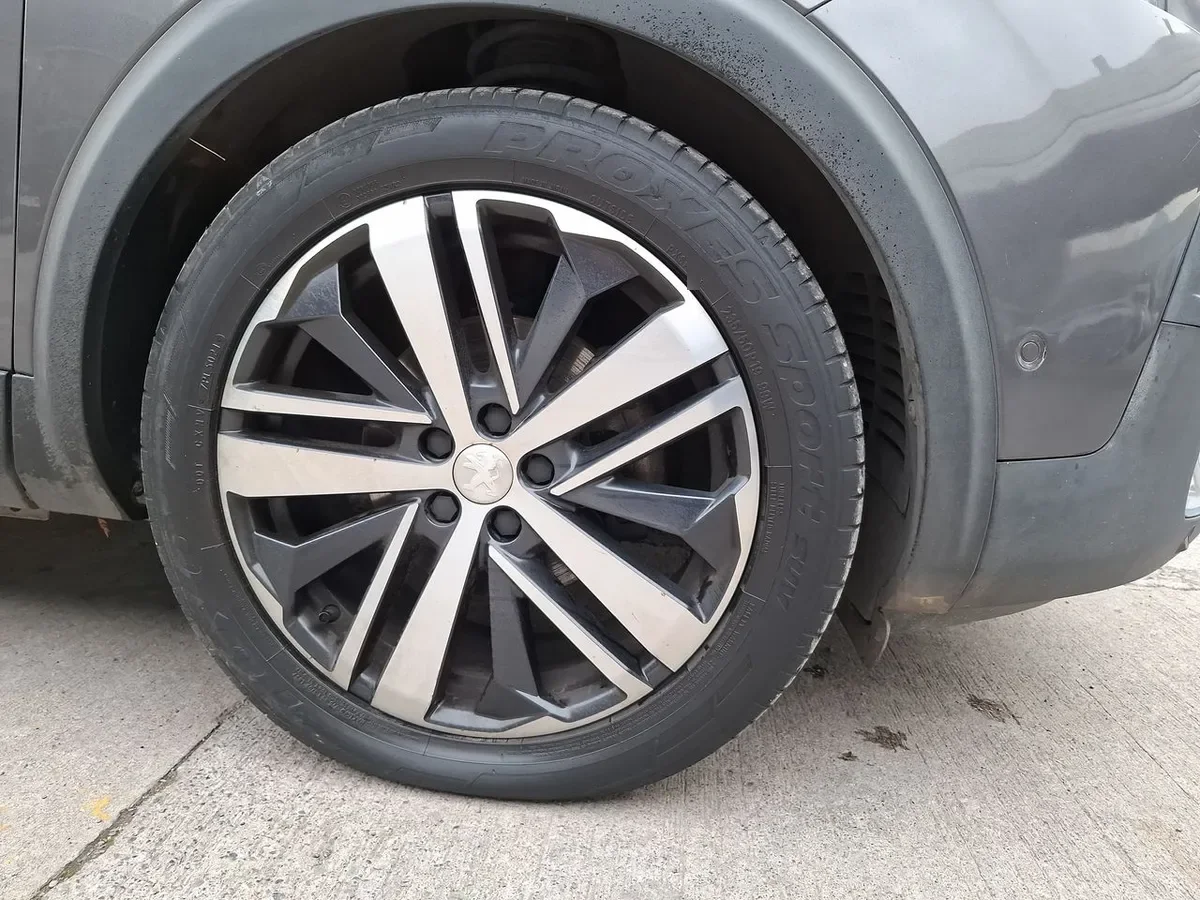 Peugeot 5008 2.0 Gt Bluehdi 4x2 180 Eat8 5p año 2020