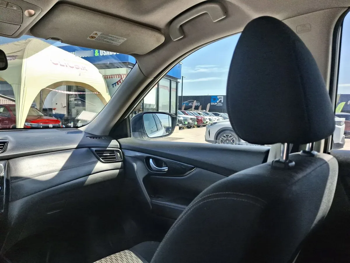 Nissan X-Trail 2.5 Advance 4x2 3row Cvt At 5p año 2021