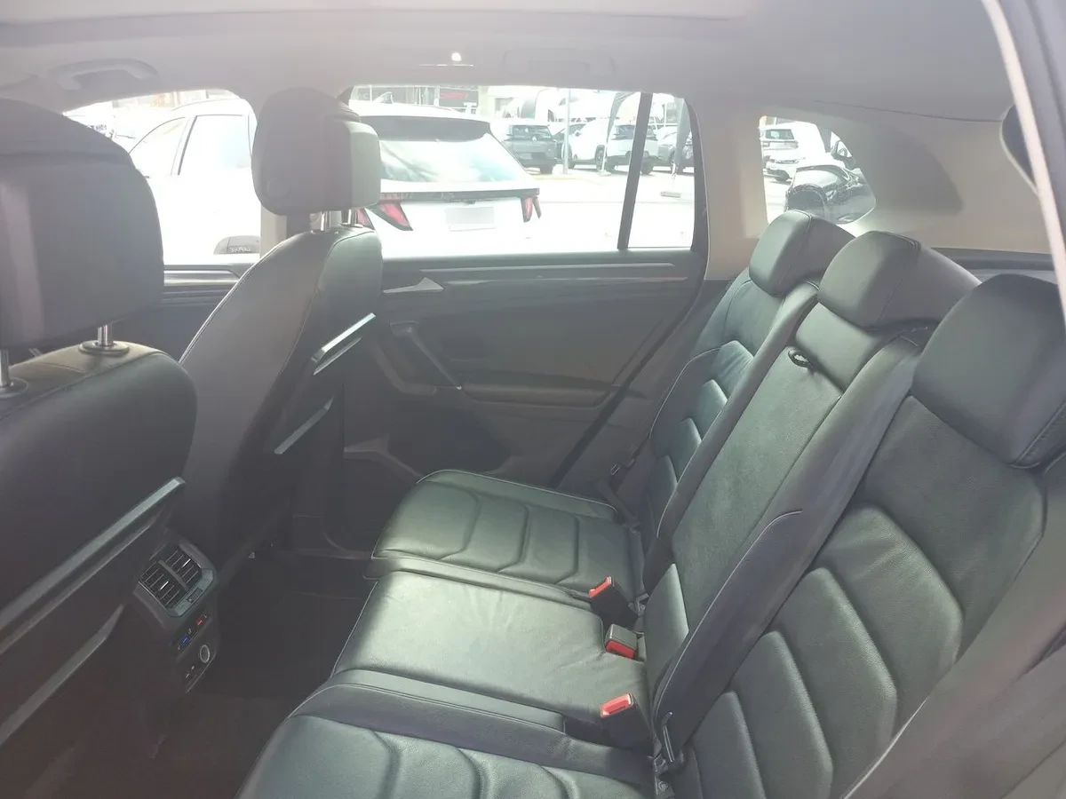 Volkswagen Tiguan 2.0 Tsi Sport 4motion 4x4 180hp At 5p año 2019