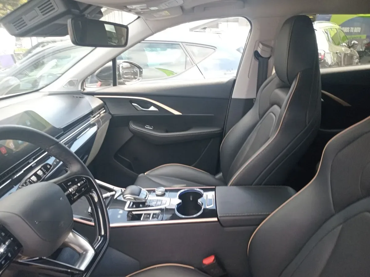 Omoda C5 1.6t Prestige 4x2 Dct At 5p año 2024
