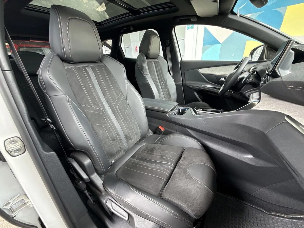 Peugeot 3008 1.6 Gt Black Pack Puretech 180 4x2 Eat8 5p año 2024