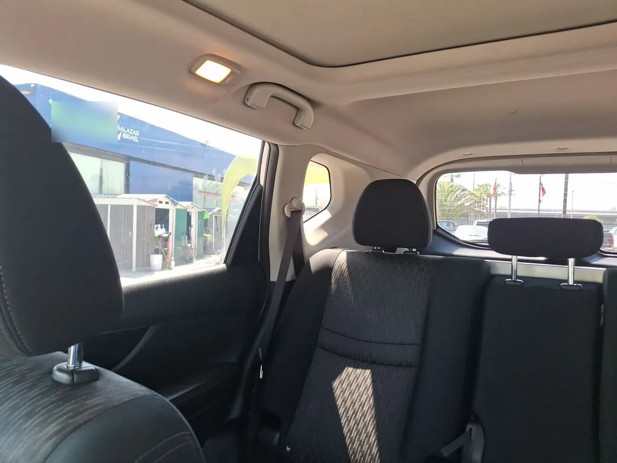 Nissan X-Trail 2.5 Advance 4x2 3row Cvt At 5p año 2021