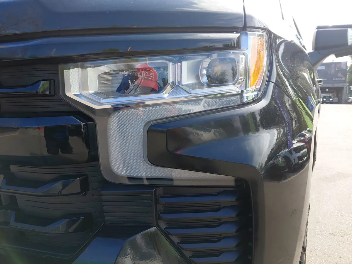 Chevrolet Silverado 5.3 Lt Trail Boss Z71 4x4 At 4p año 2023