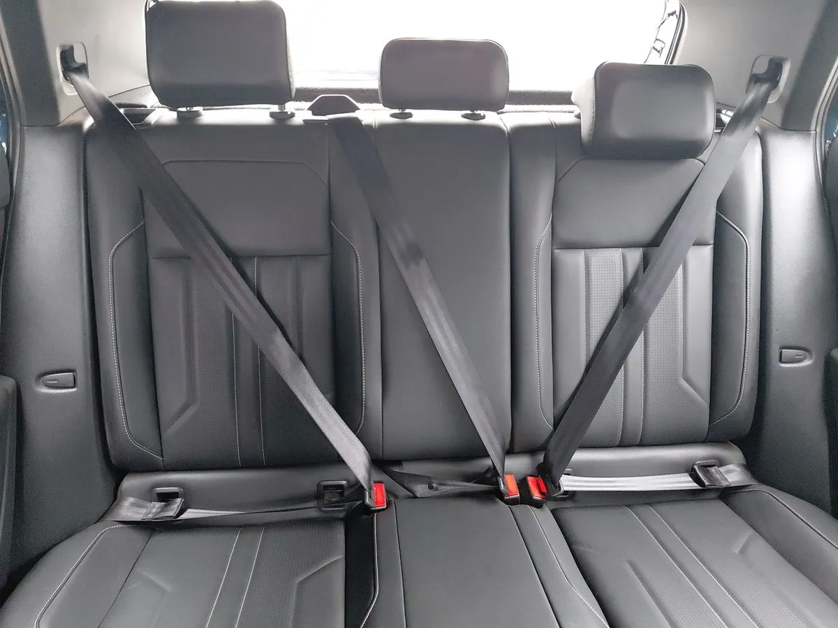 Volkswagen T-Cross 1.0 Tsi Highline 4x2 At 5p año 2025