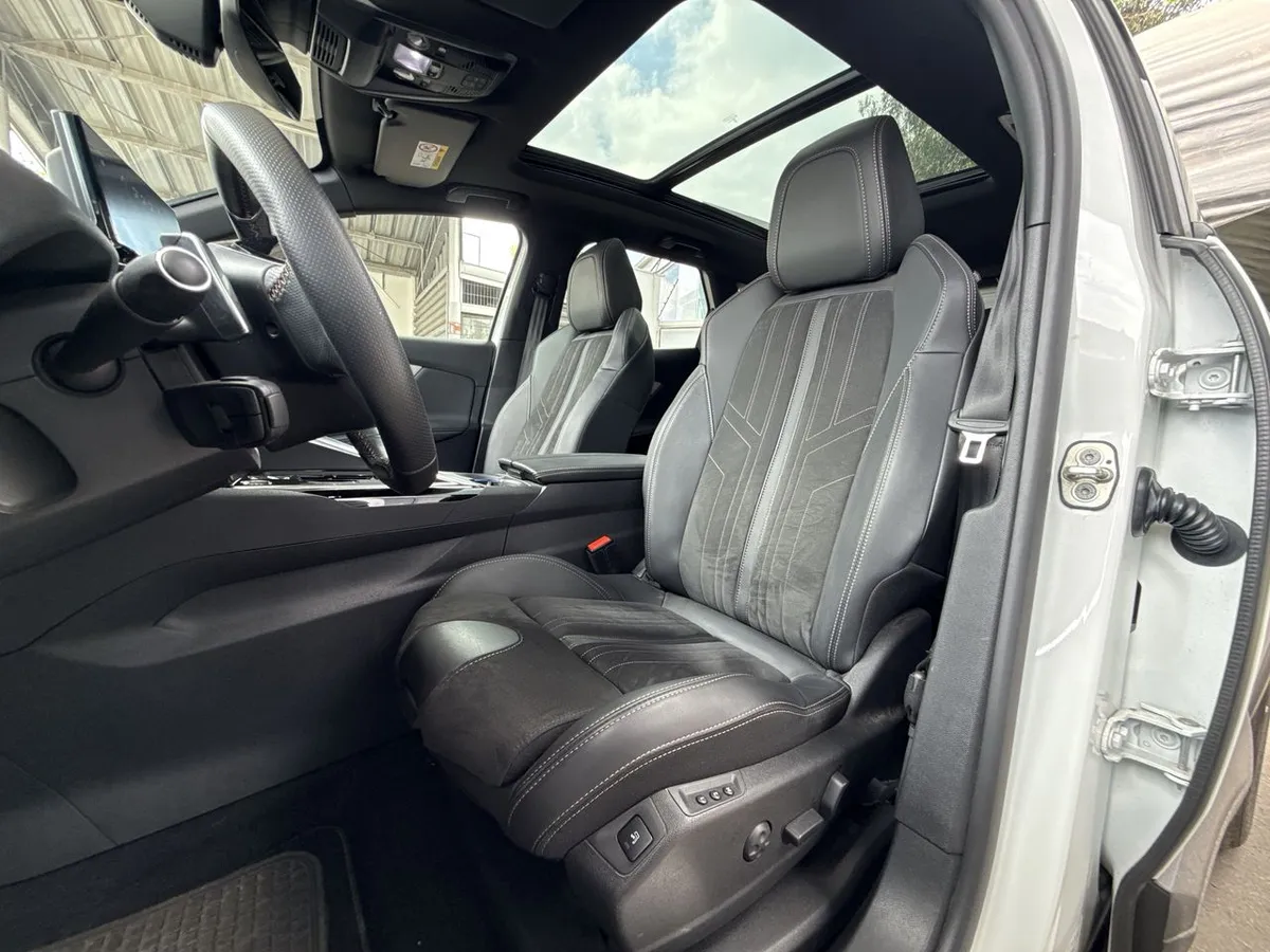 Peugeot 3008 1.6 Gt Black Pack Puretech 180 4x2 Eat8 5p año 2024