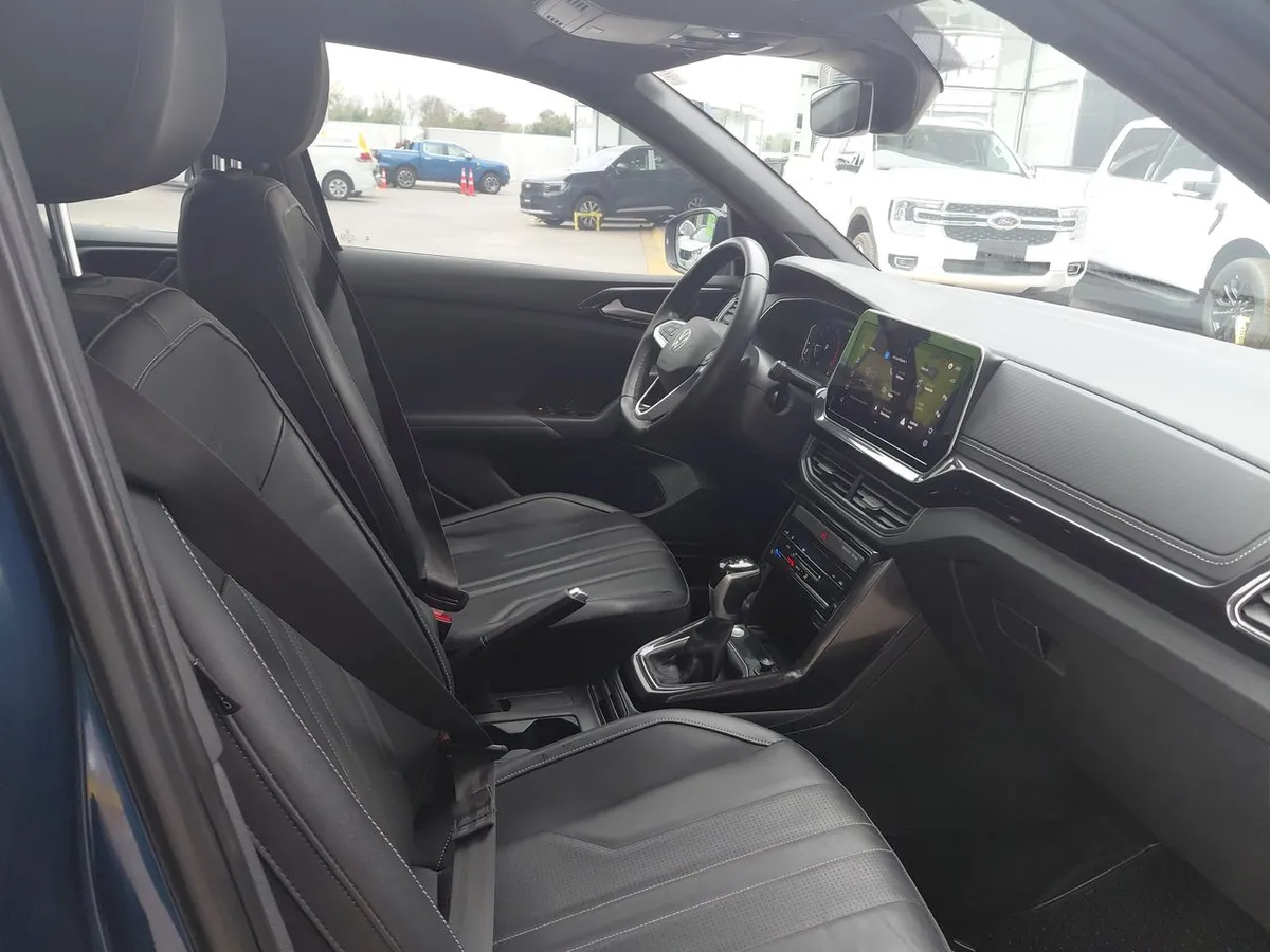 Volkswagen T-Cross 1.0 Tsi Highline 4x2 At 5p año 2025