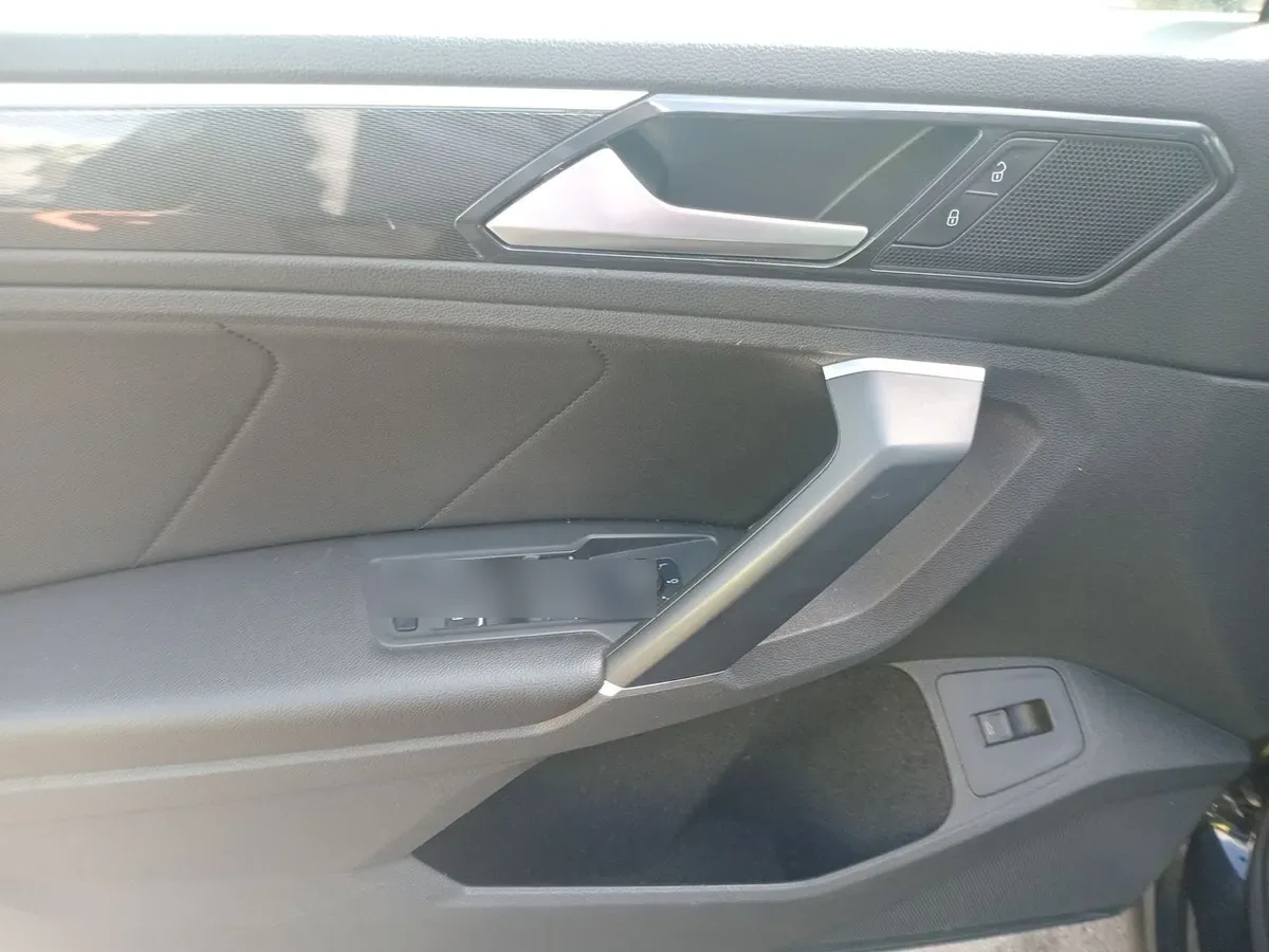 Volkswagen Tiguan 2.0 Tsi Sport 4motion 4x4 180hp At 5p año 2019