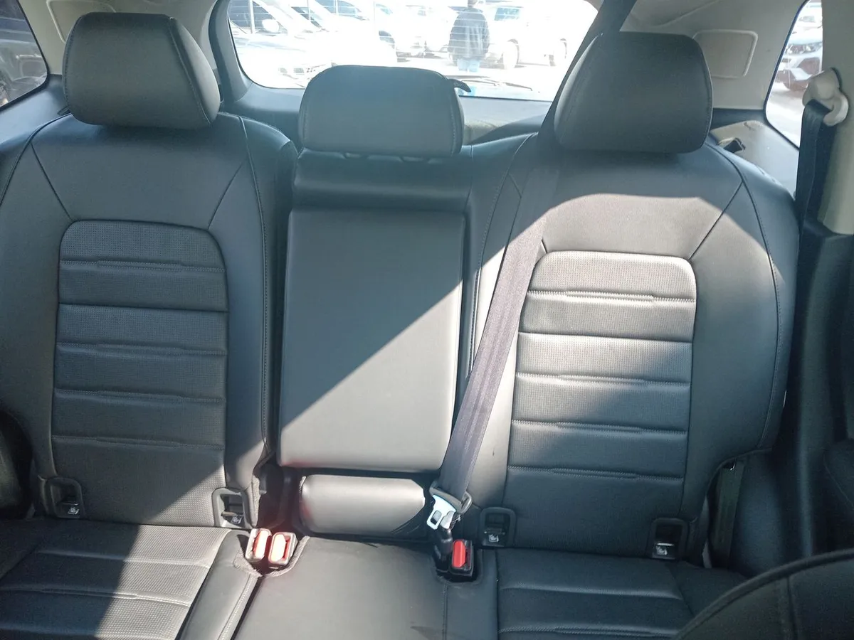 Honda Cr-V 1.5t Touring 4x4 Cvt At 5p año 2024