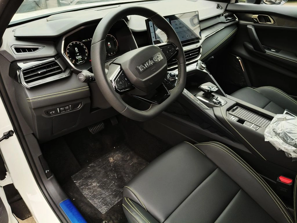 Lynk&Co 06 1.5 Halo año 2027