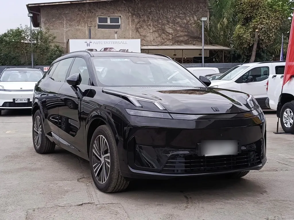 Lynk&Co 08 Phev Halo año 2027