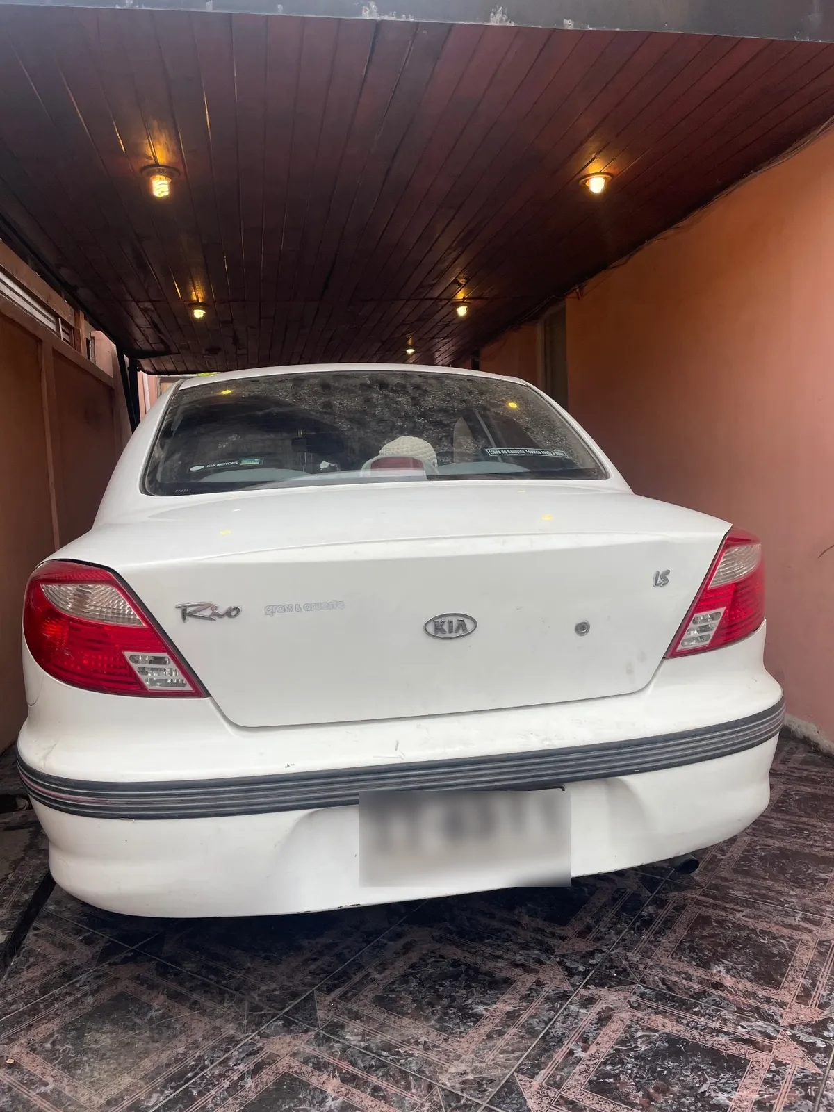 Kia Motors RIO Otra año 2000