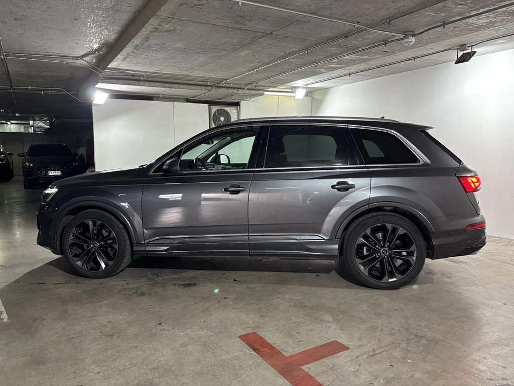 Audi Q7 3.0 55 Tfsi Sport Pi Quattro 4x4 7pas At 5p año 2025