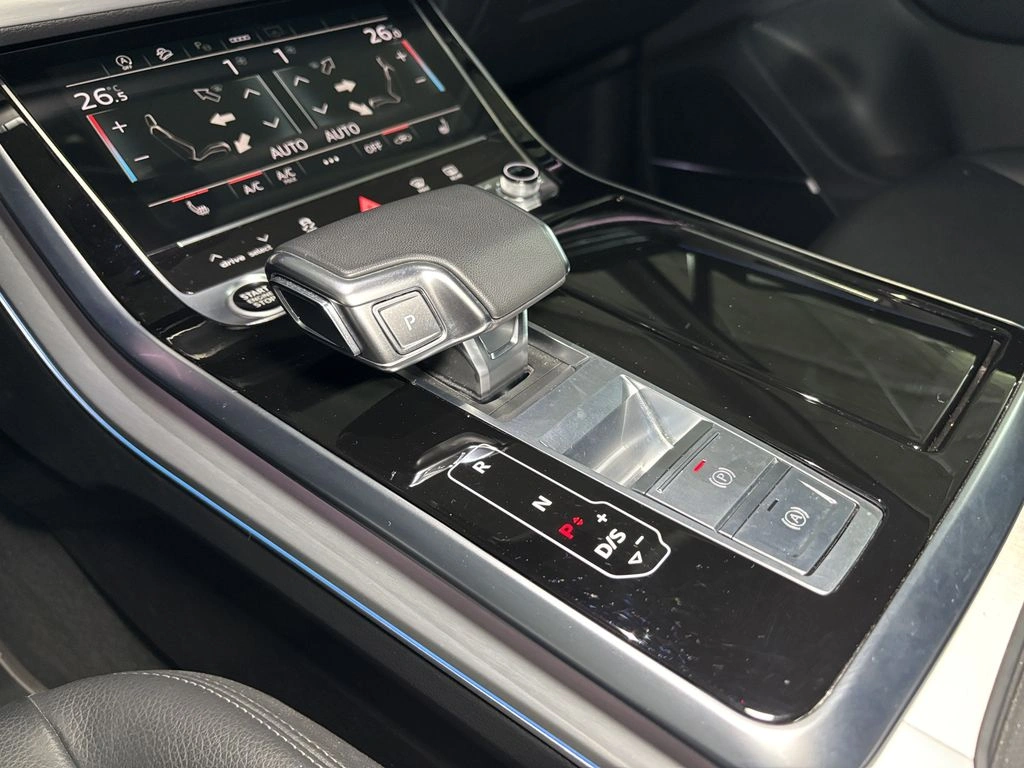 Audi Q7 3.0 55 Tfsi Sport Pi Quattro 4x4 7pas At 5p año 2025