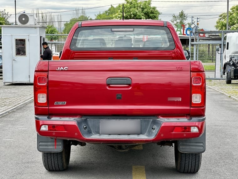 JAC T8 2.0 Comfort Mt 4x2 año 2023