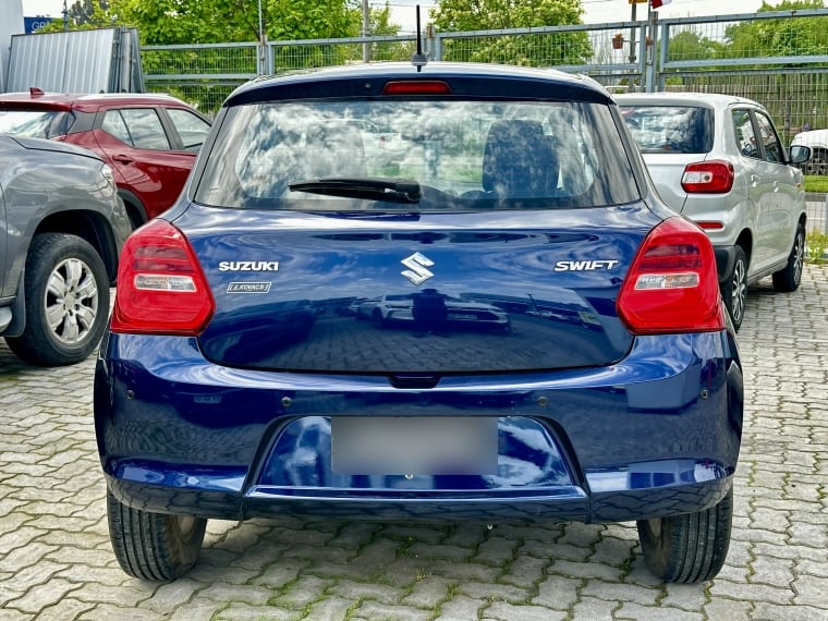 Suzuki Swift 1.2 Gl Mt año 2021