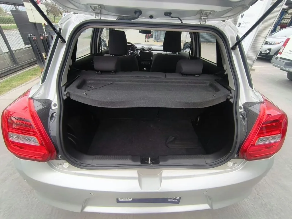 Suzuki Swift Gl 1.2 Mt año 2025