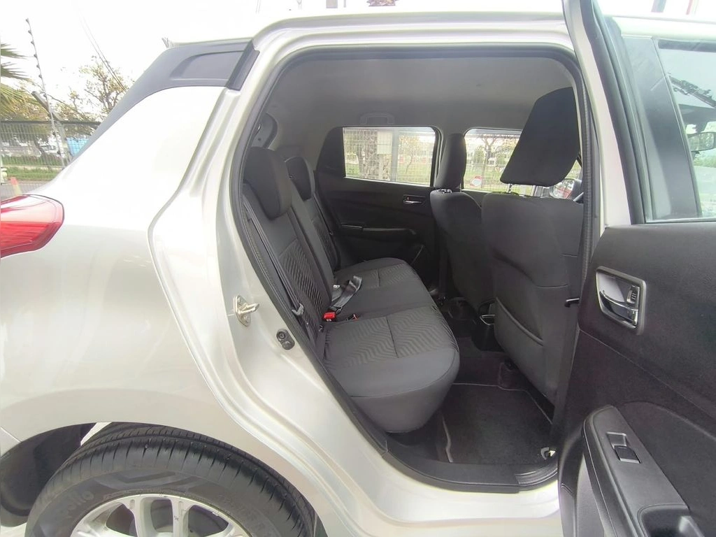 Suzuki Swift Gl 1.2 Mt año 2025