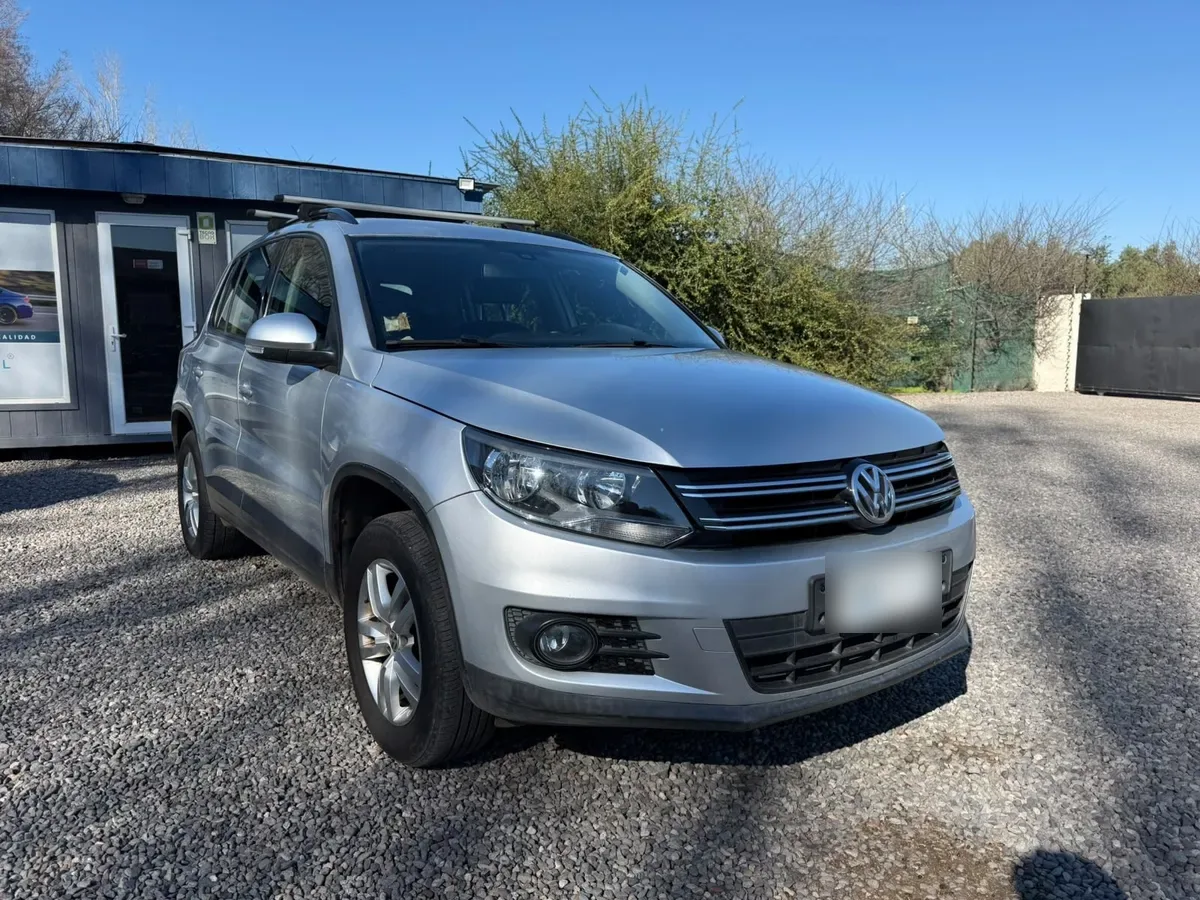 VOLKSWAGEN TIGUAN  año 2014
