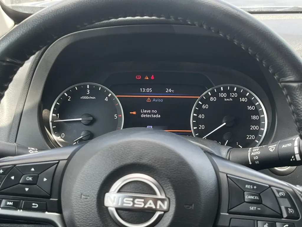 Nissan Navara 2.3d Platinum Diesel 4x4 Dob.cab. Mt 4p año 2023