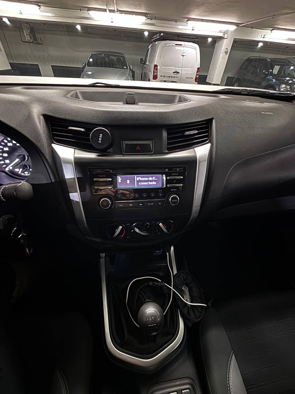 NISSAN NAVARA 2.3 Dc Xe Mt 4x2 Diesel año 2022