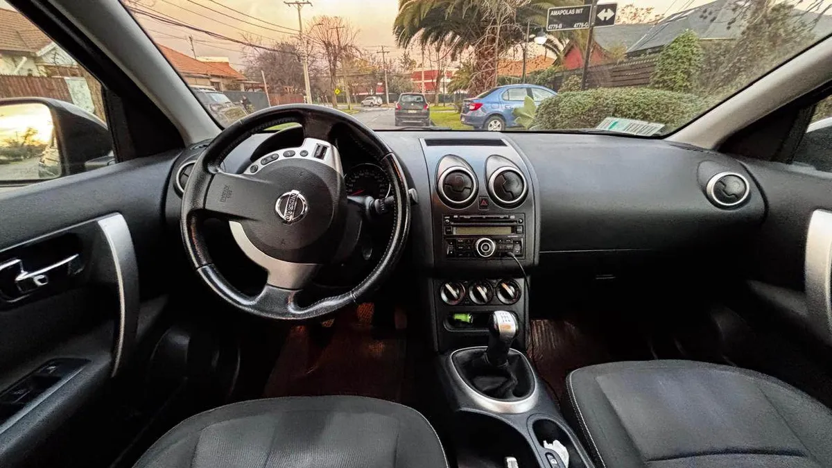 NISSAN QASHQAI 1.6 Mt 4x2 año 2013