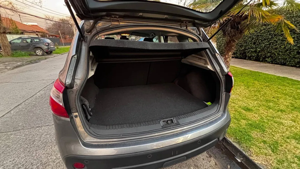 NISSAN QASHQAI 1.6 Mt 4x2 año 2013