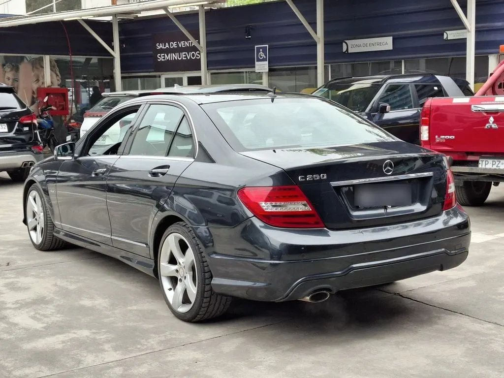 Mercedes-Benz C 250 1.8 4x2 At 4p año 2015