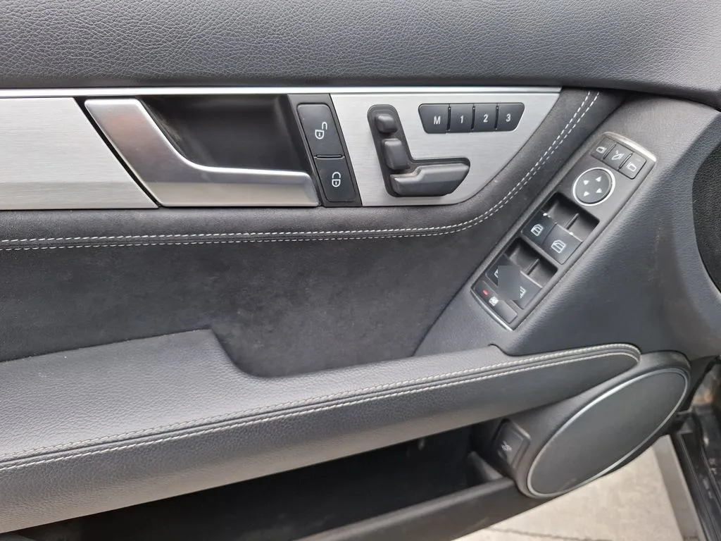 Mercedes-Benz C 250 1.8 4x2 At 4p año 2015