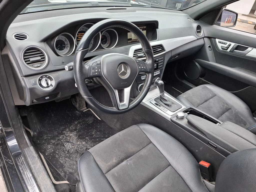 Mercedes-Benz C 250 1.8 4x2 At 4p año 2015