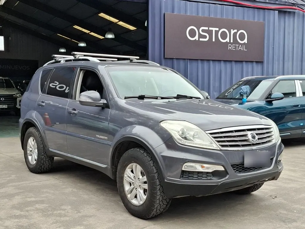 Ssangyong Rexton 2.0 Diesel 2wd Mt 5p año 2016