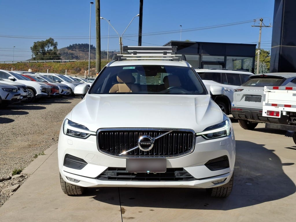Volvo Xc60 2.0 D4 Diesel Kinetic 4x4 At 5p año 2018