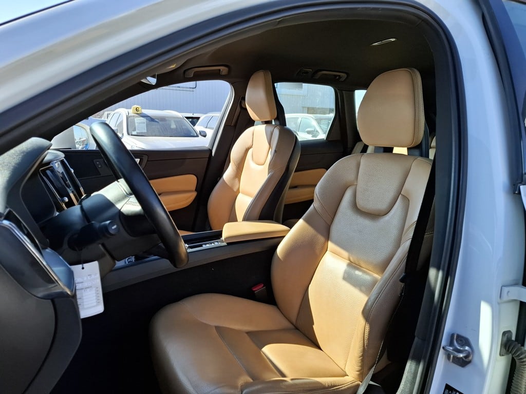 Volvo Xc60 2.0 D4 Diesel Kinetic 4x4 At 5p año 2018