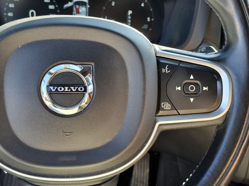Volvo Xc60 2.0 D4 Diesel Kinetic 4x4 At 5p año 2018