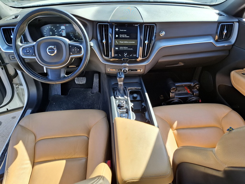 Volvo Xc60 2.0 D4 Diesel Kinetic 4x4 At 5p año 2018