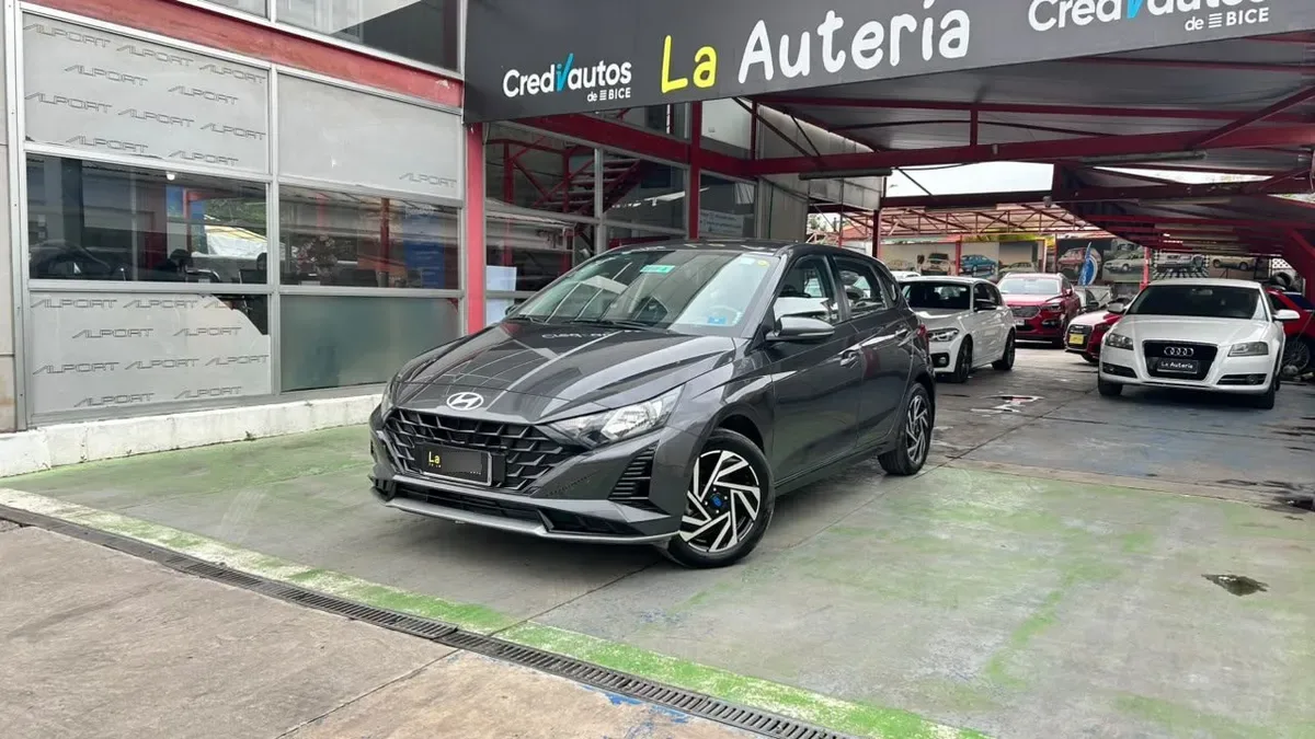 Hyundai I20 1.4 Plus Fl Bi3 4x2 Hb Mt 5p año 2025