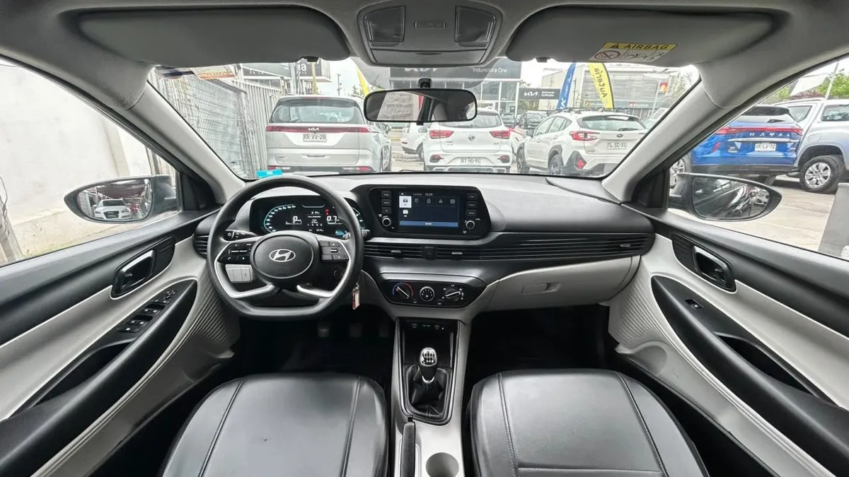 Hyundai I20 1.4 Plus Fl Bi3 4x2 Hb Mt 5p año 2025