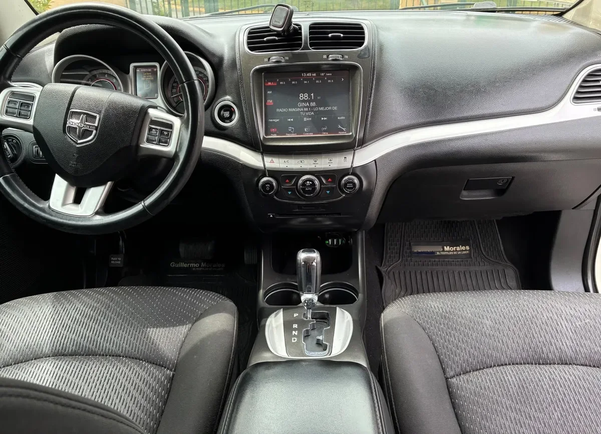 DODGE JOURNEY 2.4 Se At año 2017