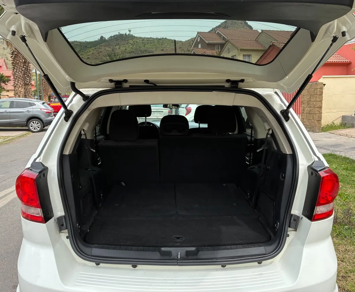 DODGE JOURNEY 2.4 Se At año 2017