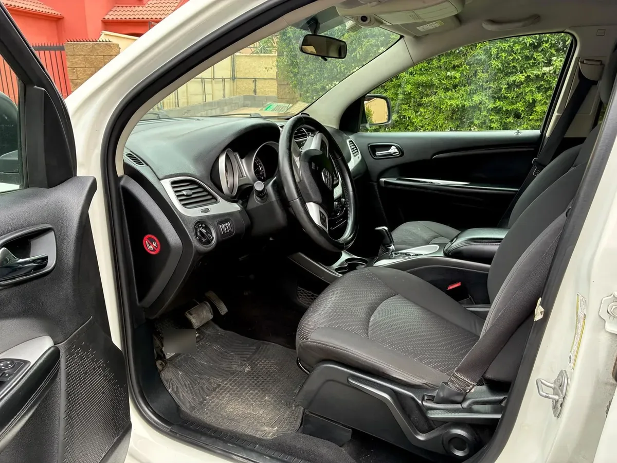 DODGE JOURNEY 2.4 Se At año 2017