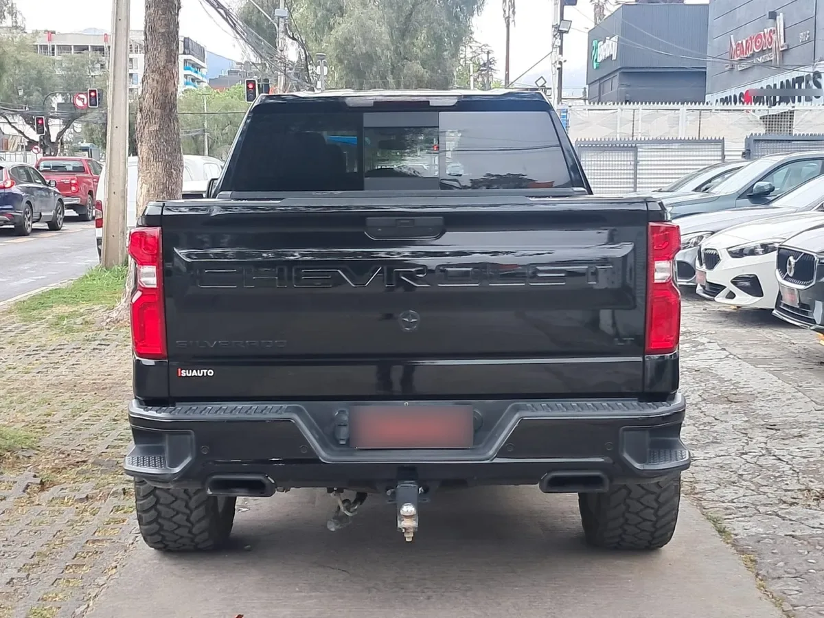CHEVROLET SILVERADO 5.3 Cc Lt Tb At 4x4 año 2022