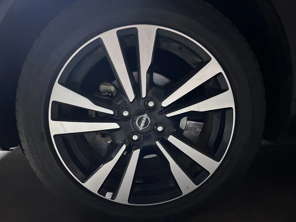 NISSAN KICKS  año 2024