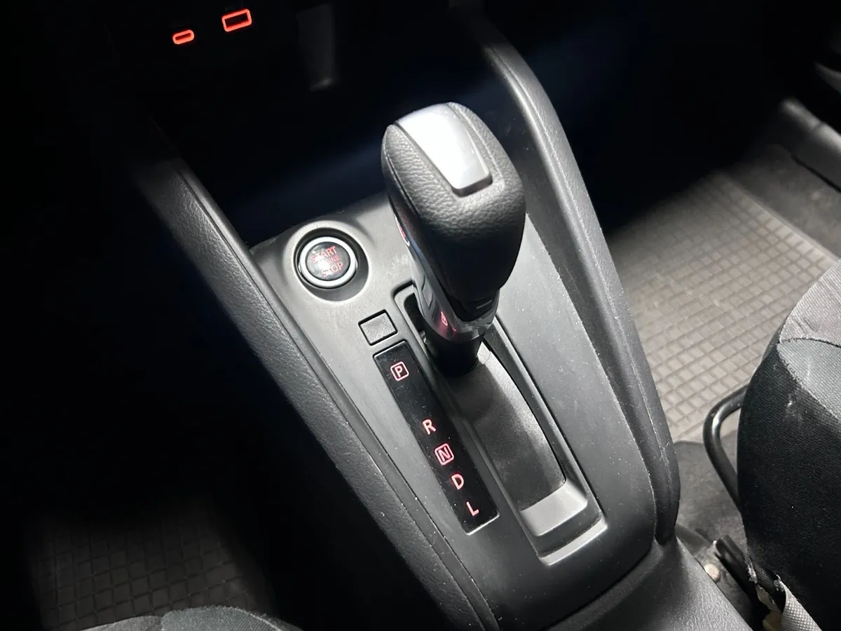 NISSAN KICKS  año 2024