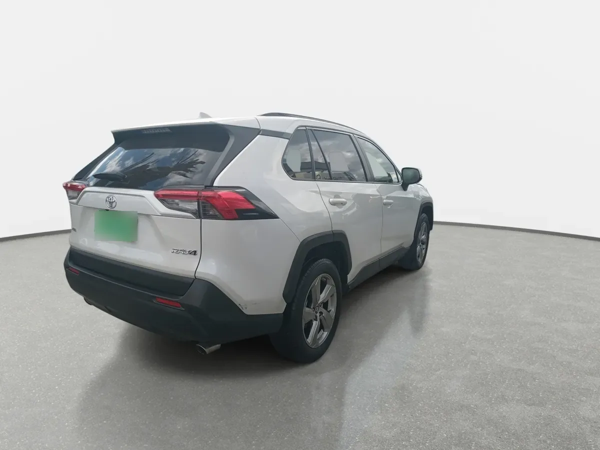Toyota Rav 4 2.0 Xle 4x2 Cvt At 5p año 2020