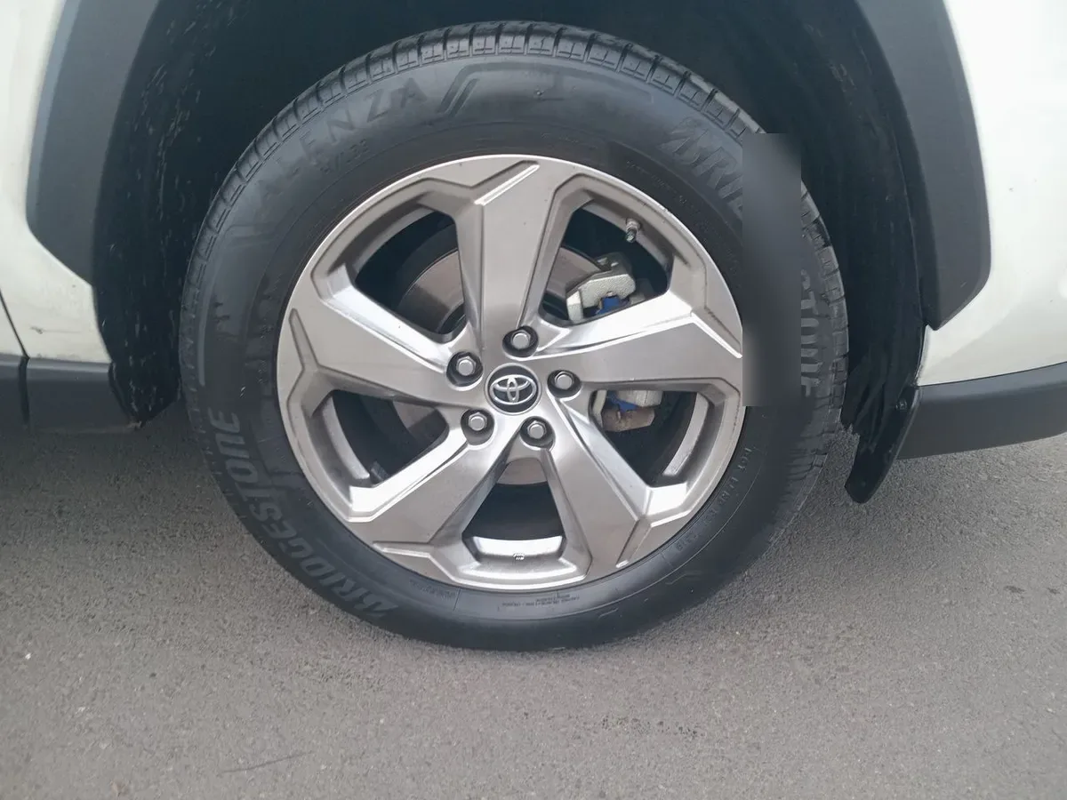Toyota Rav 4 2.0 Xle 4x2 Cvt At 5p año 2020