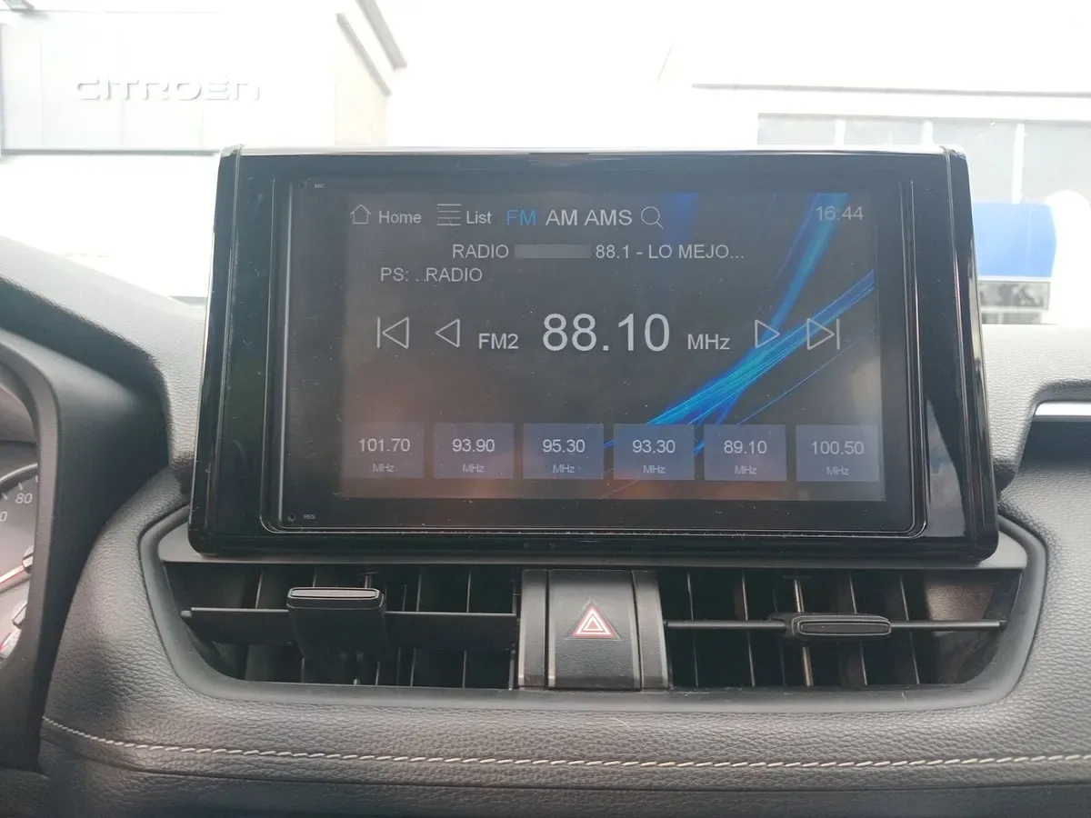 Toyota Rav 4 2.0 Xle 4x2 Cvt At 5p año 2020