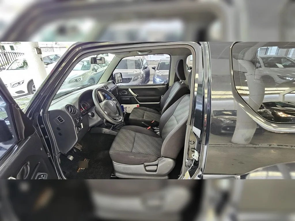 Suzuki Ss Jimny Jlx 1.3 año 2017