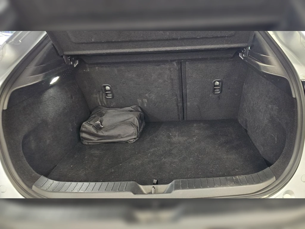 Mazda 121 Cx-30 2.0 V 7g At año 2024