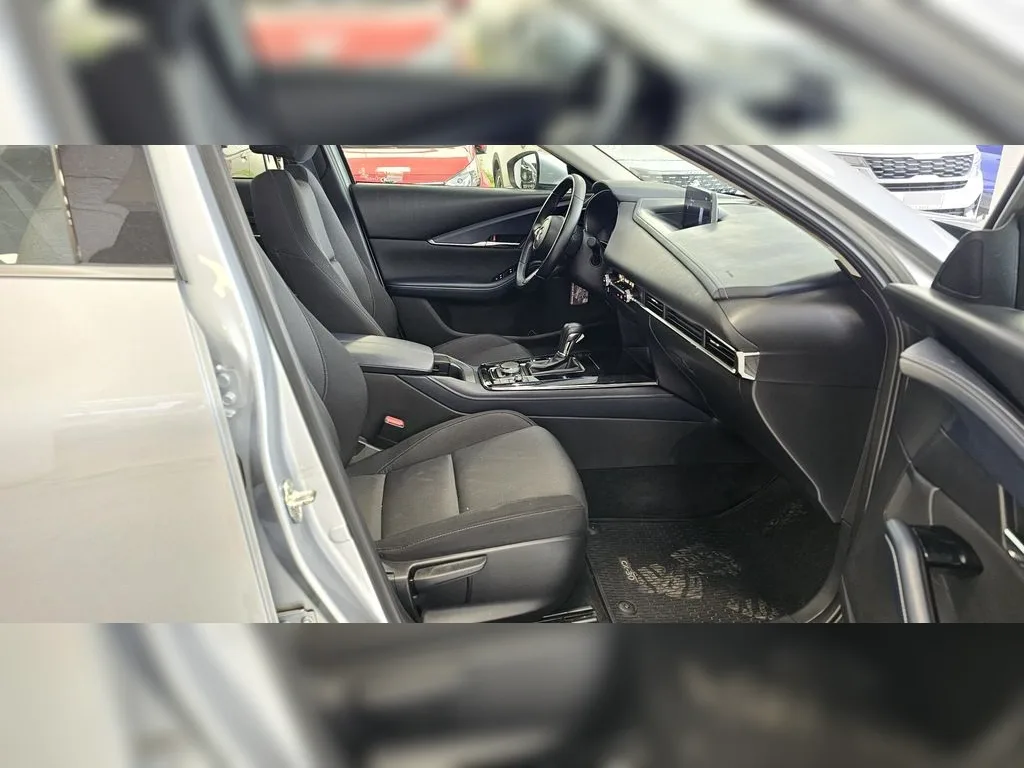 Mazda 121 Cx-30 2.0 V 7g At año 2024