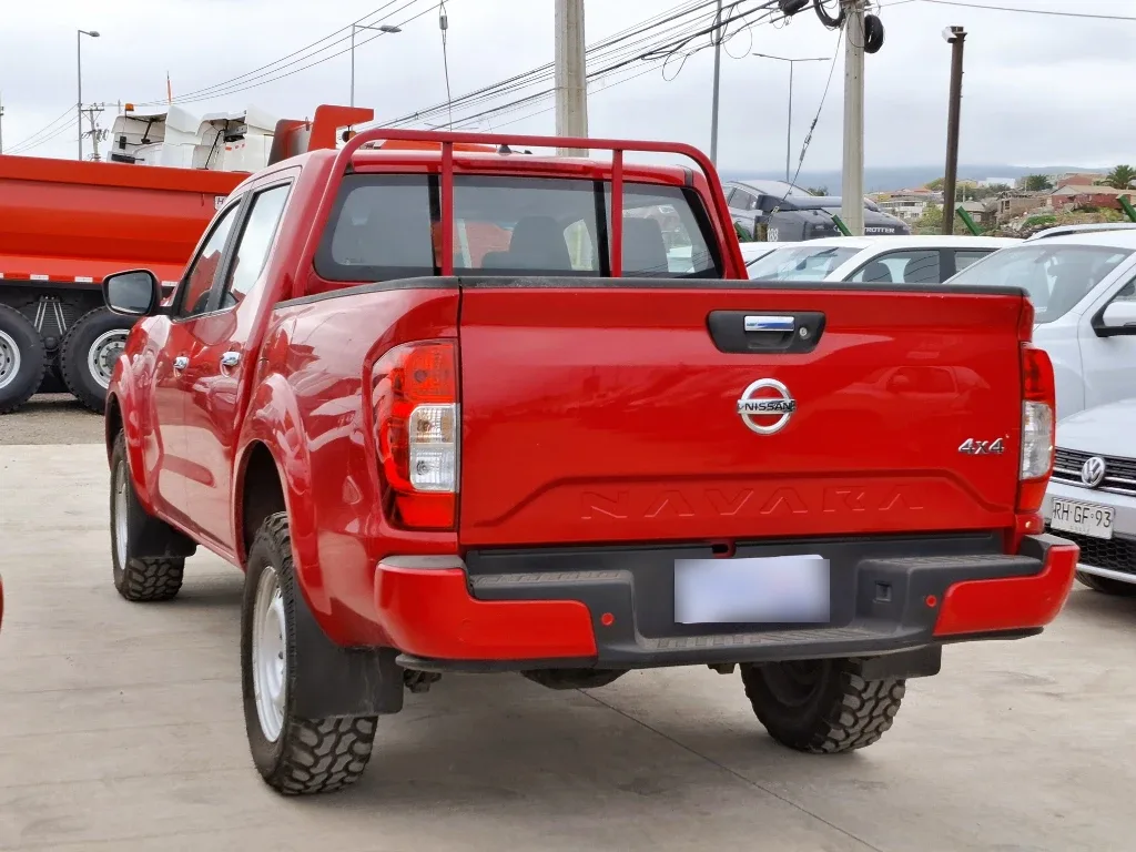 Nissan Navara Navara Dc 4x4 2.3 Tdi Se año 2023