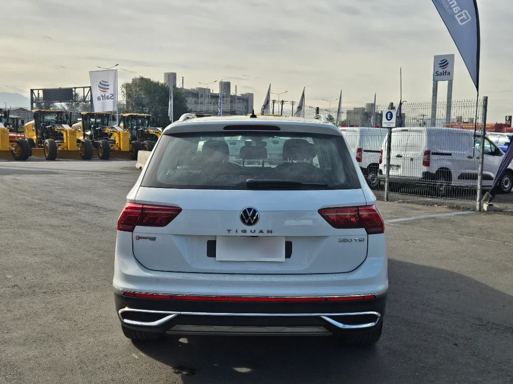 Volkswagen Tiguan Tsi Highline At 150hp año 2023